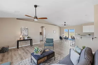 13119 Candlewood, Apple Valley, CA 92308 - Photo 6