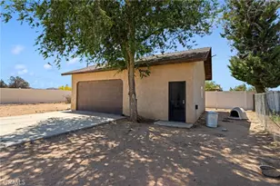 21671 Standing Rock, Apple Valley, CA 92307 - Photo 34