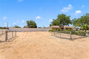 21671 Standing Rock, Apple Valley, CA 92307 - Photo 50