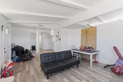 5885 Dos Palmas, Phelan, CA 92371 - Photo 8
