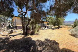 10623 Desert View, Pinon Hills, CA 92372 - Photo 34