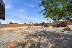18405 Owatonna, Apple Valley, CA 92307 - Photo 36