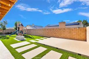 12644 Ojo Caliente, Victorville, CA 92392 - Photo 32