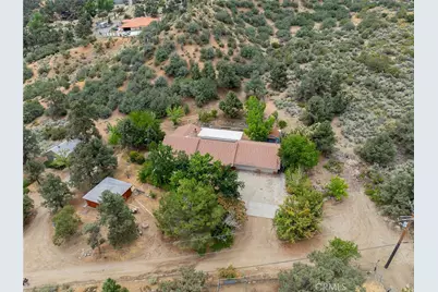 7685 Wintergreen, Wrightwood, CA 92397 - Photo 42