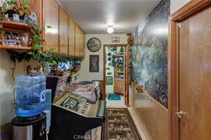 7685 Wintergreen, Wrightwood, CA 92397 - Photo 10