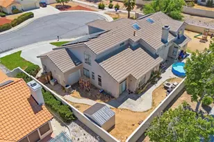 12708 Via Posada Ct, Victorville, CA 92392 - Photo 4