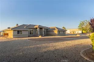 11526 Prairie, Oak Hills, CA 92344 - Photo 2