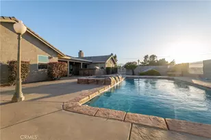 11526 Prairie, Oak Hills, CA 92344 - Photo 4