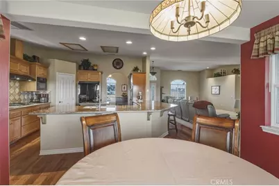 11526 Prairie, Oak Hills, CA 92344 - Photo 14