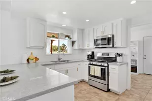 22672 El Centro Rd, Apple Valley, CA 92307 - Photo 2