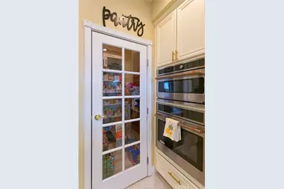 14911 Sunset Gardens Court, Victorville, CA 92394 - Photo 26