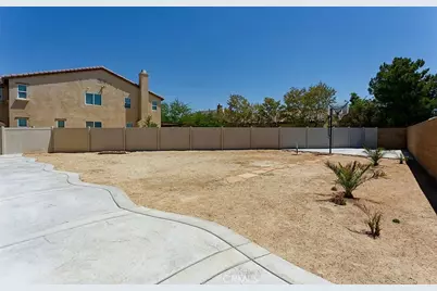 14911 Sunset Gardens Court, Victorville, CA 92394 - Photo 58
