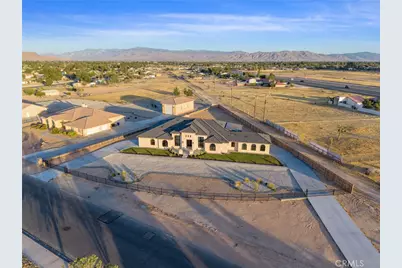 20721 Standing Rock, Apple Valley, CA 92307 - Photo 2
