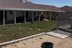 14181 Hillsborough Dr Dr, Victorville, CA 92392 - Photo 8