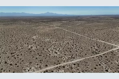 745 White Bird Road, Adelanto, CA 92301 - Photo 8