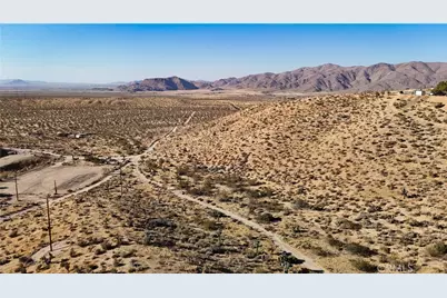 750 Ocotillo Way, Apple Valley, CA 92308 - Photo 4