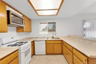 15498 Washoan, Apple Valley, CA 92307 - Photo 14