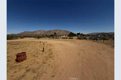 15911 Thomas, Apple Valley, CA 92307 - Photo 6