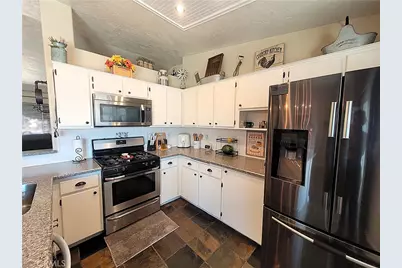 16649 Pauhaska Court, Apple Valley, CA 92307 - Photo 18