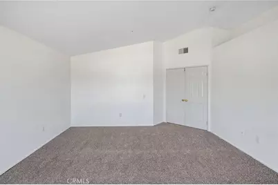 7600 Jacaranda Avenue, Fontana, CA 92336 - Photo 36