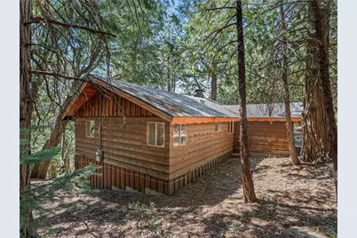 1155 Chateau Dr, Crestline, CA 92325 - Photo 2