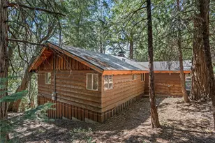 1155 Chateau Dr, Crestline, CA 92325 - Photo 2