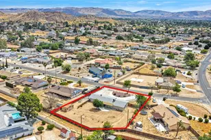 14204 Crow Rd, Apple Valley, CA 92307 - Photo 54