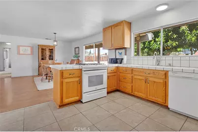 14204 Crow Road, Apple Valley, CA 92307 - Photo 16