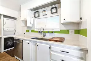 22601 Bear Valley Road, Apple Valley, CA 92308 - Photo 16