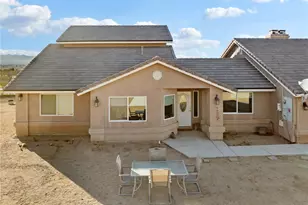 13850 Night Shade Rd, Apple Valley, CA 92307 - Photo 2