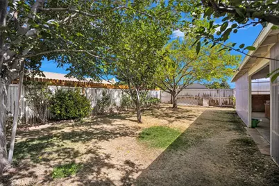 15449 Lassen, Adelanto, CA 92301 - Photo 30