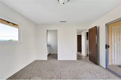 9393 Juniper Street, Apple Valley, CA 92308 - Photo 18
