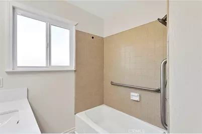 9393 Juniper Street, Apple Valley, CA 92308 - Photo 22
