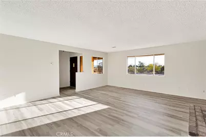 9393 Juniper Street, Apple Valley, CA 92308 - Photo 6