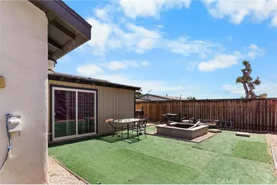 16011 Smoke Tree, Hesperia, CA 92345 - Photo 12