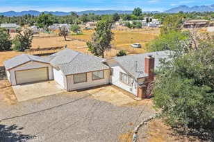15129 Cedar St, Hesperia, CA 92345 - Photo 2