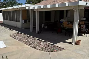 13794 Valera, Victorville, CA 92392 - Photo 2