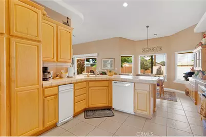 14128 Rincon, Apple Valley, CA 92307 - Photo 18
