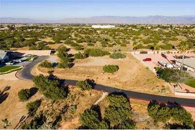 7170 Coriander, Oak Hills, CA 92344 - Photo 12