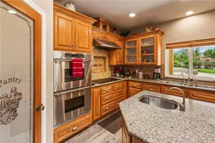 24155 Maze Stone Ct, Hemet, CA 92545 - Photo 10