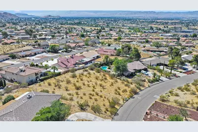 16425 Viho, Apple Valley, CA 92307 - Photo 4