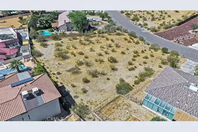 16425 Viho, Apple Valley, CA 92307 - Photo 6