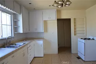 17049 C St, Victorville, CA 92395 - Photo 14