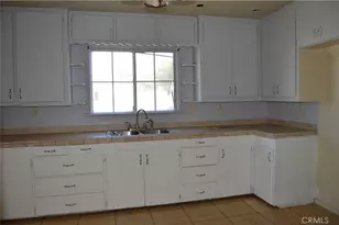17049 C St, Victorville, CA 92395 - Photo 10