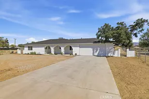 13229 Algonquin Rd, Apple Valley, CA 92308 - Photo 2