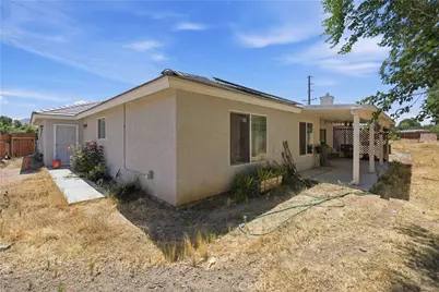 8984 Peach Ave, Hesperia, CA 92345 - Photo 36