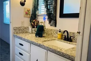 13393 Mariposa Rd, Victorville, CA 92395 - Photo 8