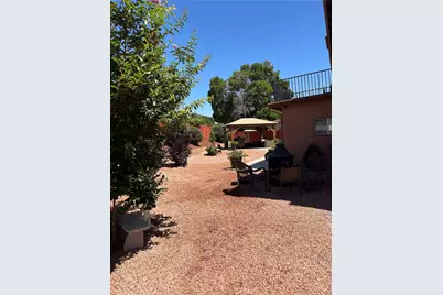 14800 Snake River Court, Victorville, CA 92392 - Photo 38