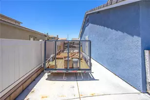 12763 Trent Pl, Victorville, CA 92392 - Photo 24