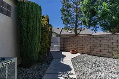 19581 Saint Andrews Way, Apple Valley, CA 92308 - Photo 44